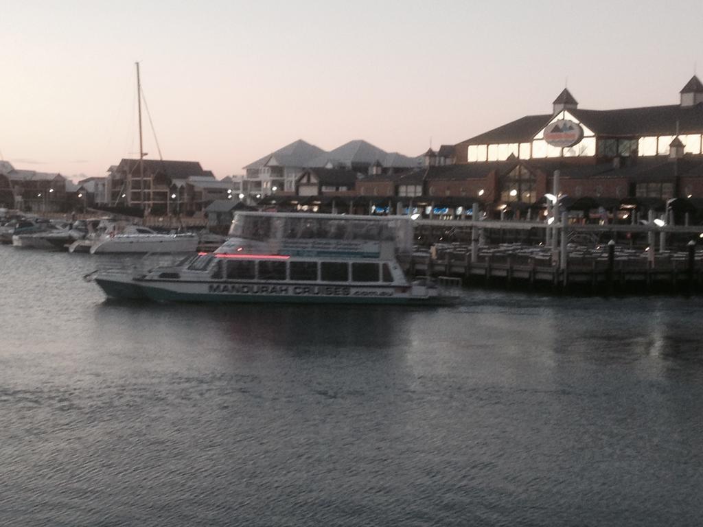 Mandurah Ocean Marina Chalets Dış mekan fotoğraf